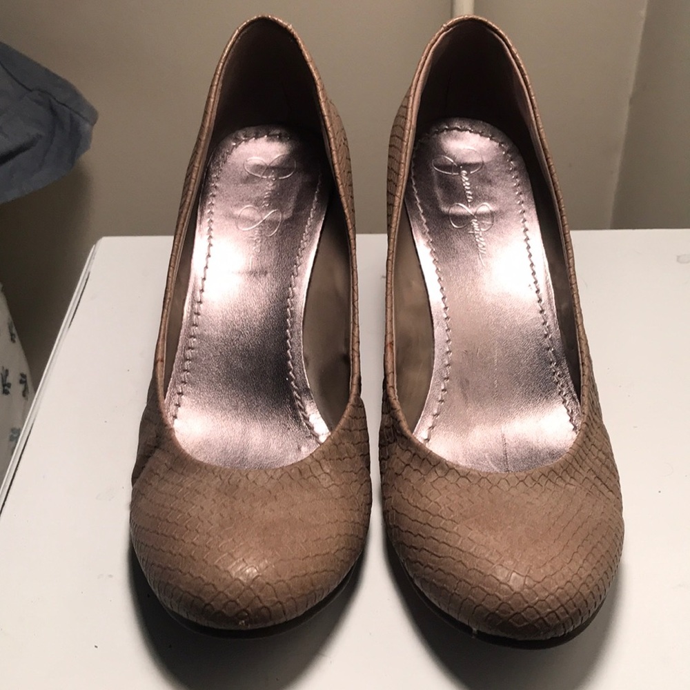 Leather wedges in snakeskin style